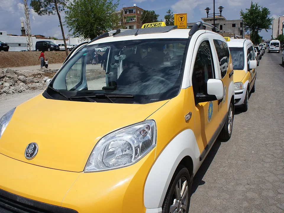 Taxi